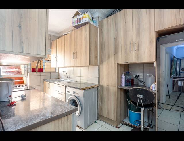 3 BEDROOM APARTMENT FOR SALE IN ROSEBANK